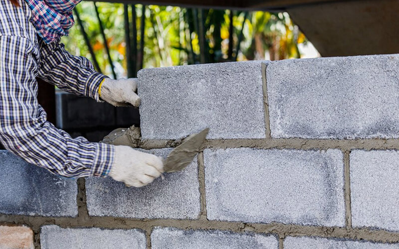 Возведение стен из газобетонных блоков — что лучше использовать минеральный клей или клей пену
